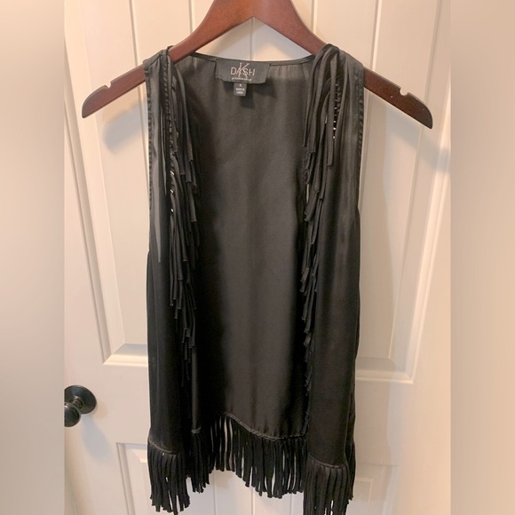 5/$25 Item K Dash By Kardashian Black Fringe Vest - Picture 1 of 5